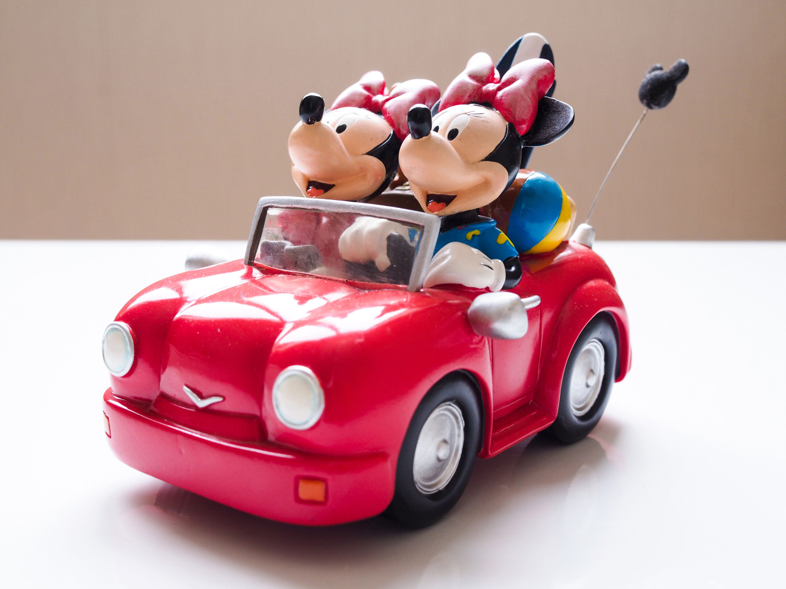 Jucăriile-Minnie-Mouse,-utile-pentru-ca-cei-mici-să-își-depășească-fricile